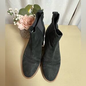 Toms Black Ankle Booties with Suede Finish